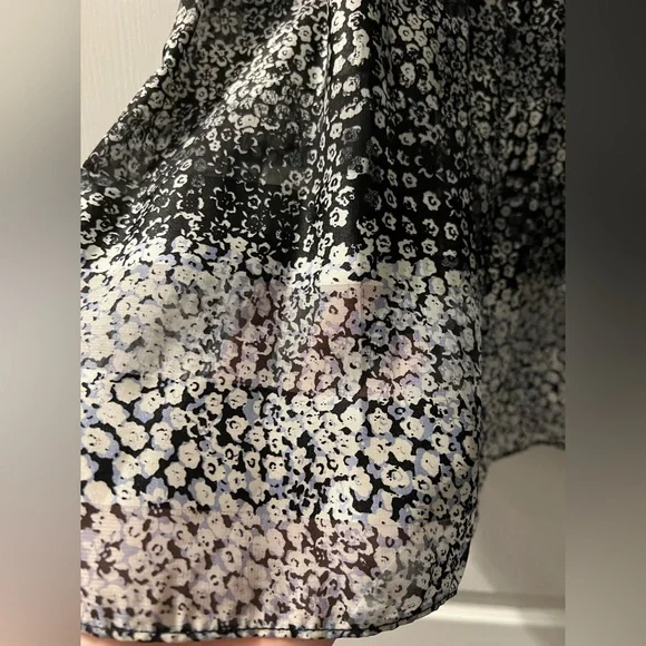 Black Floral Smocked Skirt - Picture 2 of 4